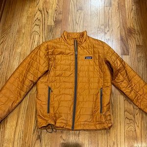 Patagonia Rust puffer🤩